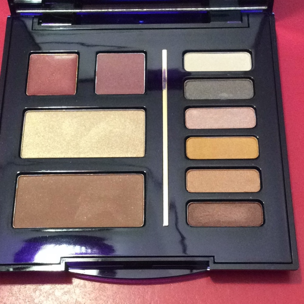 Estée Lauder make up compact NEW